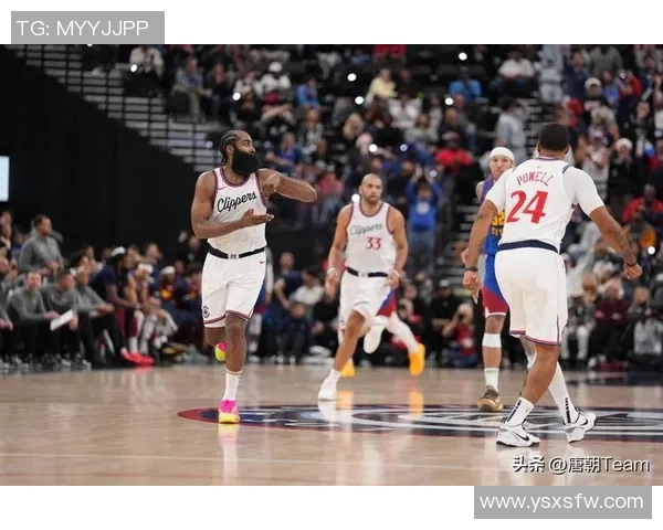 2013年NBA季后赛开拓者与快船激战回顾精彩瞬间与关键时刻分析 2013年NBA季后赛开拓者与快船激战回顾精彩瞬间与关键时刻分析